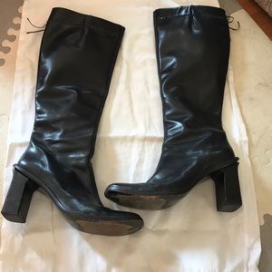 Vintage BCBG Max Azria Black Leather Boots. Sz 8.5
